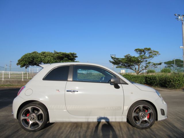 Fiat 500 2010-11 11924-9