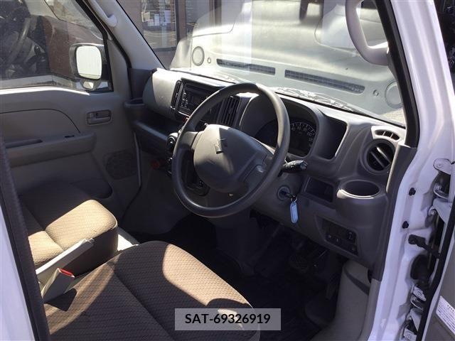 Suzuki EVERY 2018-01 216058-13