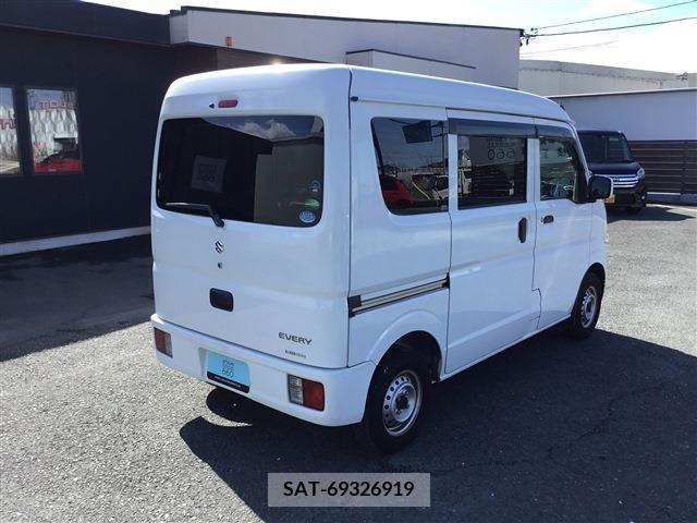 Suzuki EVERY 2018-01 216058-9