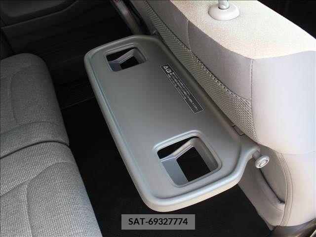 Honda N BOX 2022-01 278791-14