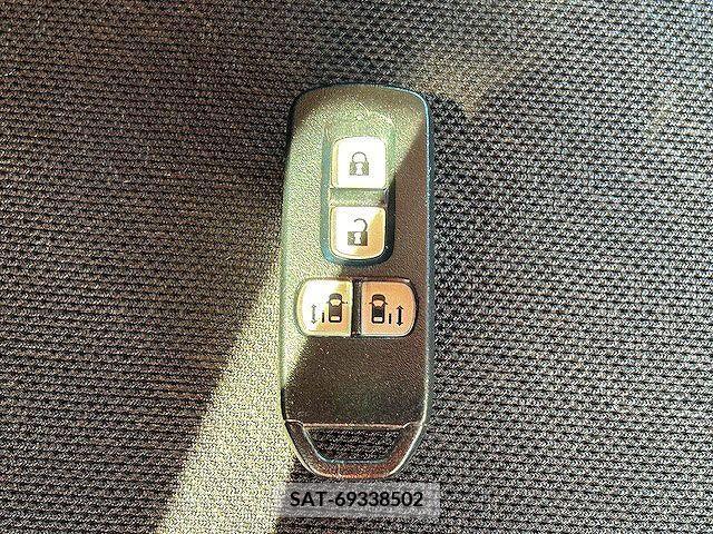 Honda N BOX CUSTOM 2013-11 219011-4