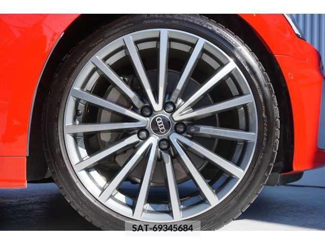 Audi A5 2021-08 317968-2
