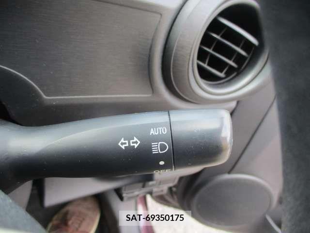 Toyota AQUA 2014-01 356335-19
