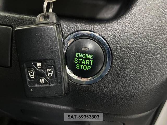 Toyota NOAH 2011-06 321315-5
