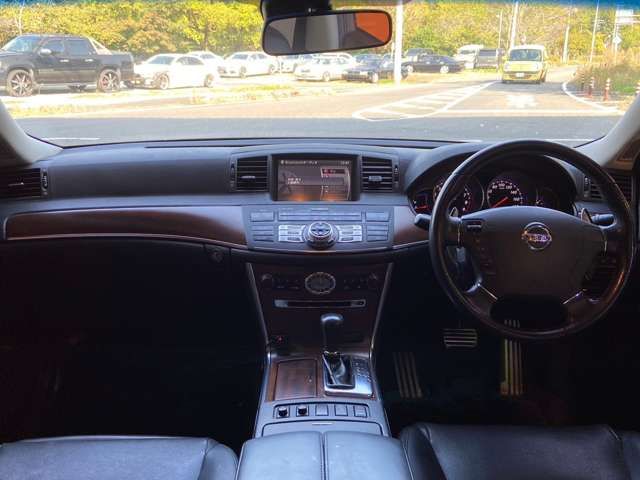 Nissan FUGA 2008-04 189508-9