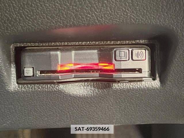 Toyota PRIUS 2020-11 366356-4