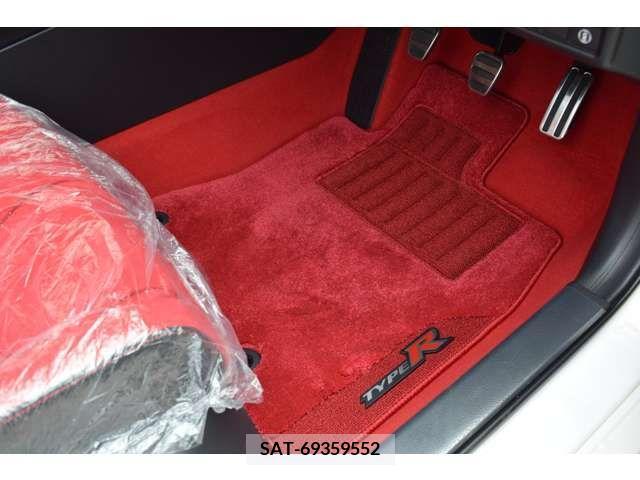 Honda CIVIC 2024-01 223135-18