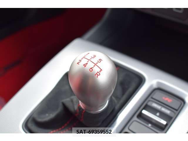 Honda CIVIC 2024-01 223135-13