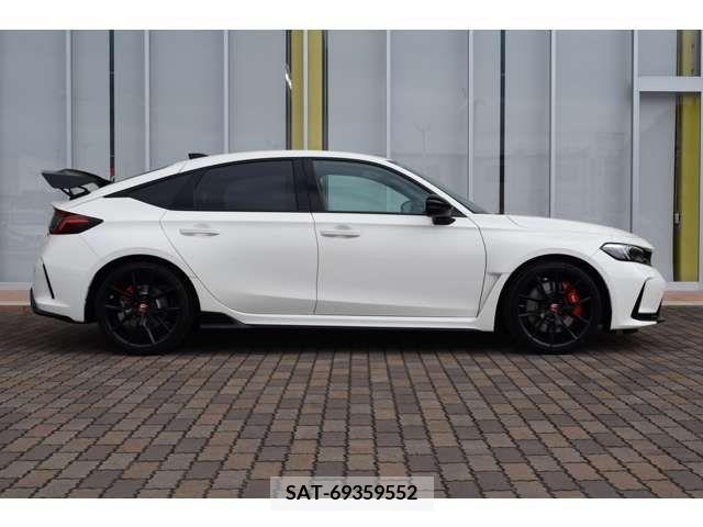 Honda CIVIC 2024-01 223135-2