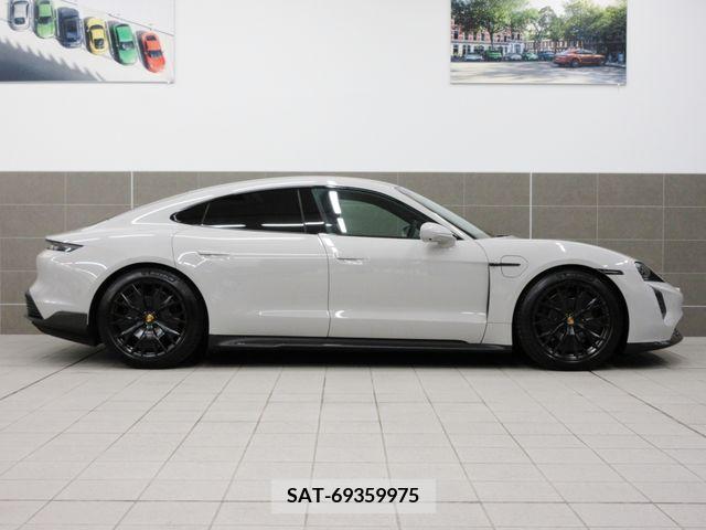Porsche Taycan 2023-12 224743-2