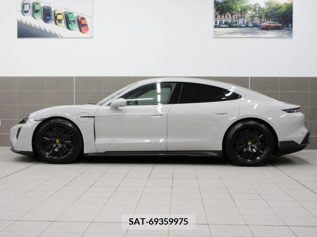 Porsche Taycan 2023-12 224743-1