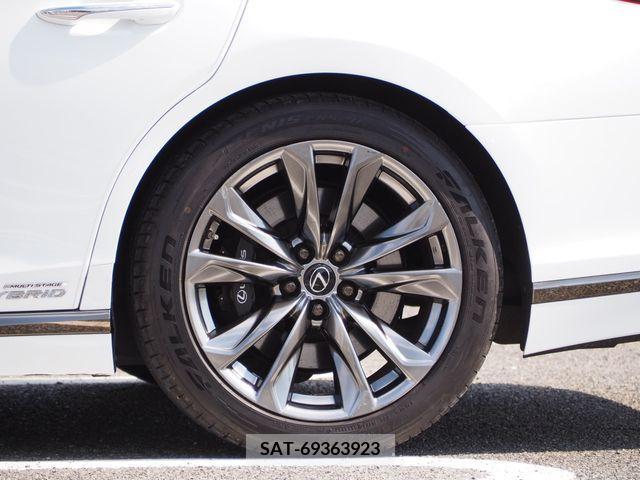 Lexus LS 2018-03 214067-10