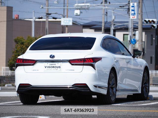 Lexus LS 2018-03 214067-12