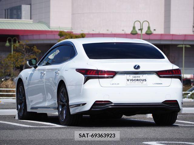 Lexus LS 2018-03 214067-2