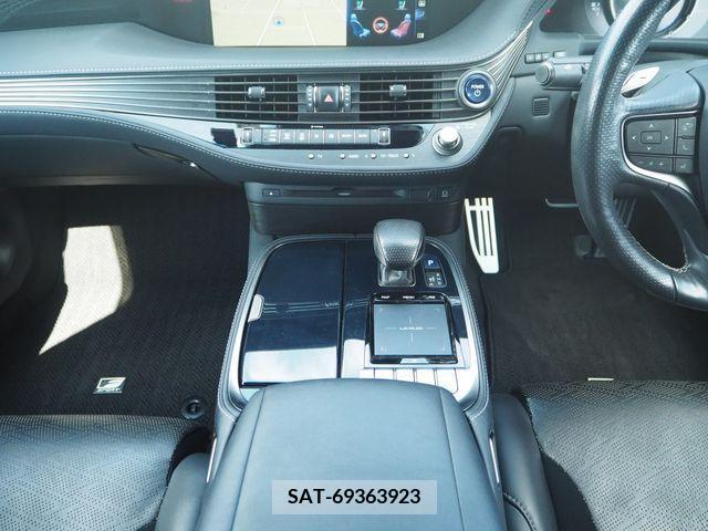 Lexus LS 2018-03 214067-19
