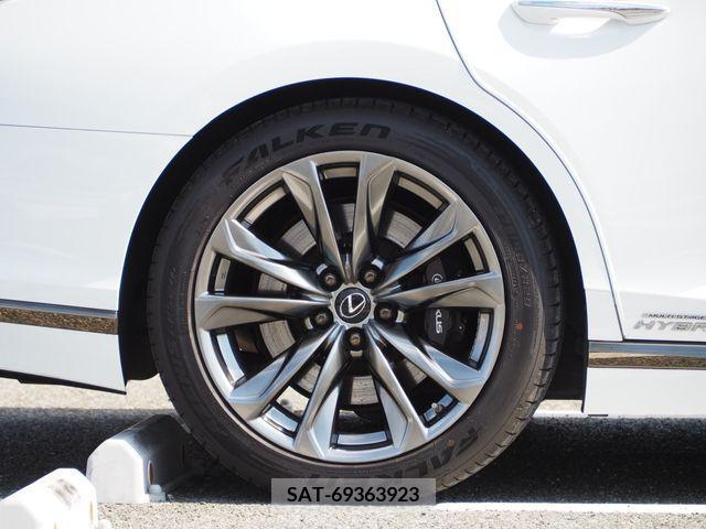 Lexus LS 2018-03 214067-6