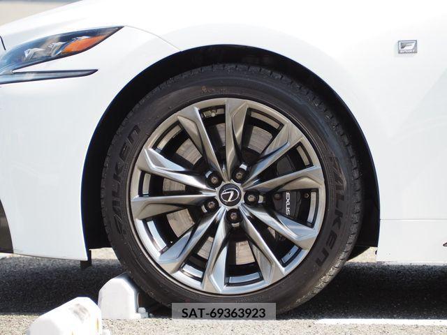 Lexus LS 2018-03 214067-9