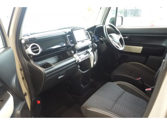 Suzuki X BEE 2018-07 5650-14