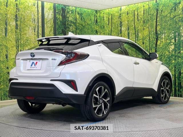Toyota C-HR 2018-03 294962-18