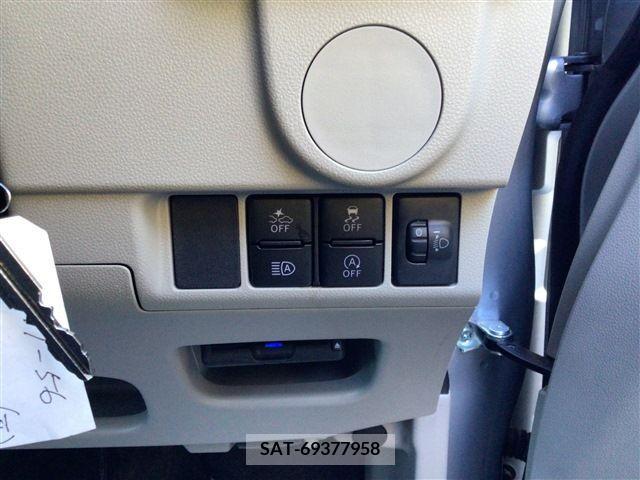 Subaru STELLA 2018-11 212885-15