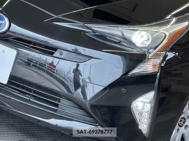 Toyota PRIUS 2018-02 281998-9