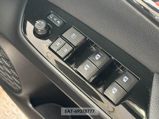 Toyota PRIUS 2018-02 281998-15