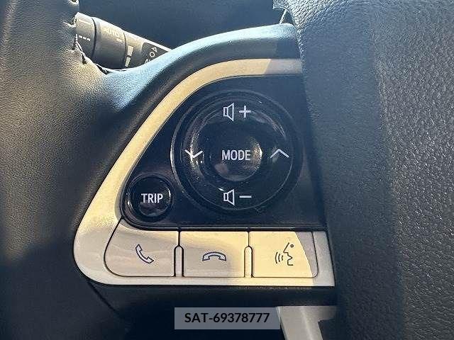 Toyota PRIUS 2018-02 281998-14