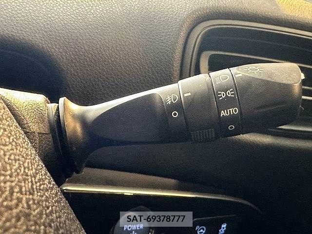 Toyota PRIUS 2018-02 281998-6