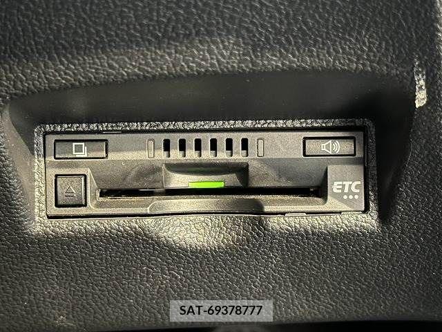 Toyota PRIUS 2018-02 281998-5