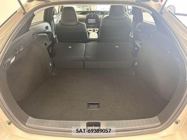 Toyota PRIUS 2016-04 336156-13