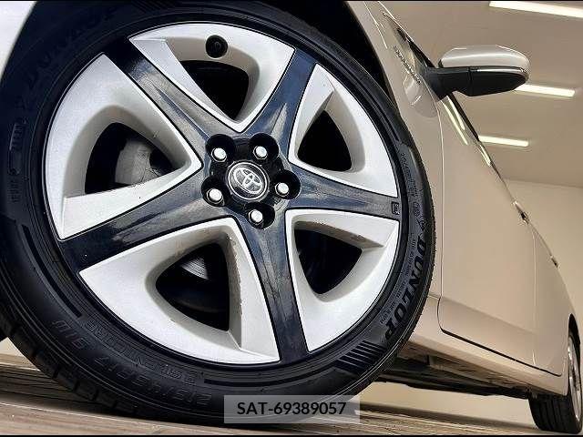 Toyota PRIUS 2016-04 336156-19