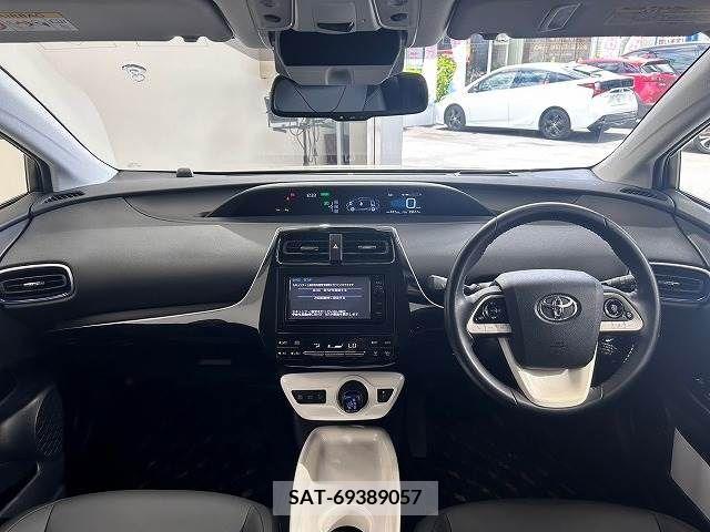 Toyota PRIUS 2016-04 336156-1