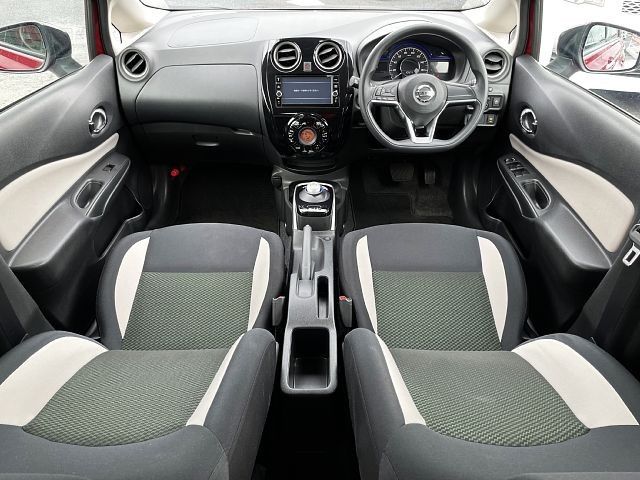 Nissan NOTE 2018-02 21767-1