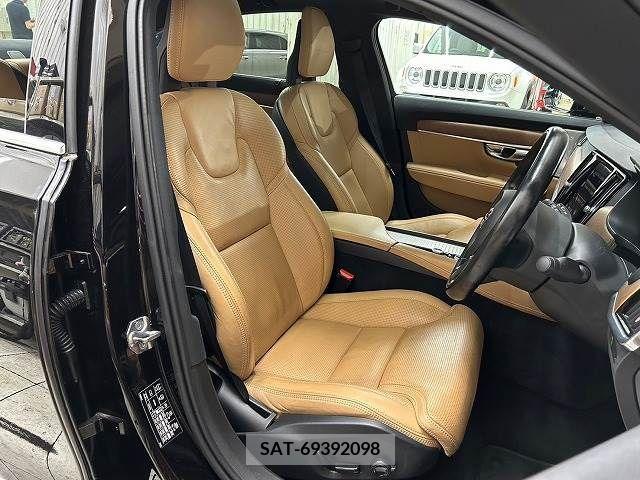 Volvo S90 2018-02 320581-8