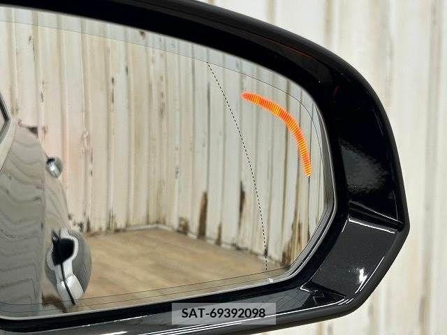 Volvo S90 2018-02 320581-6