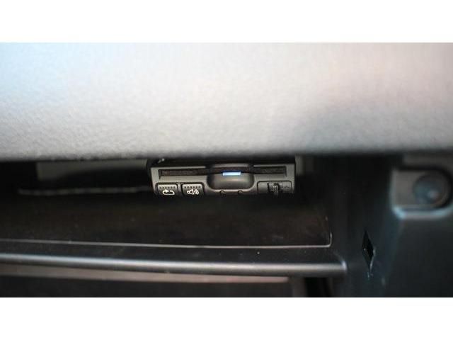 Mitsubishi OUTLANDER PHEV 2018-11 189180-4