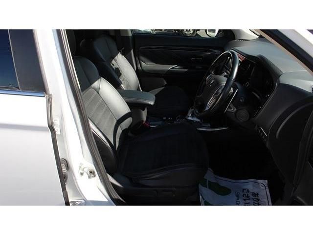 Mitsubishi OUTLANDER PHEV 2018-11 189180-11