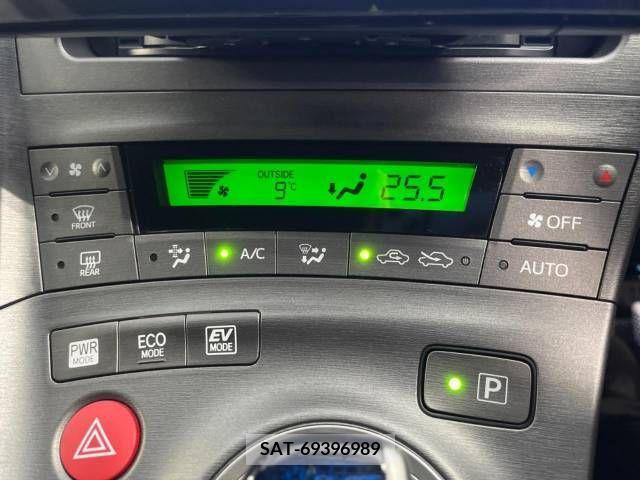 Toyota PRIUS 2014-07 209061-5