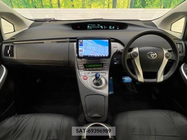 Toyota PRIUS 2014-07 209061-1