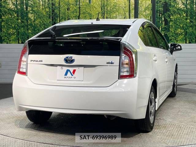 Toyota PRIUS 2014-07 209061-18