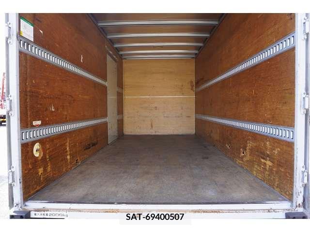 Isuzu ELF TRUCK 2016-06 203817-18