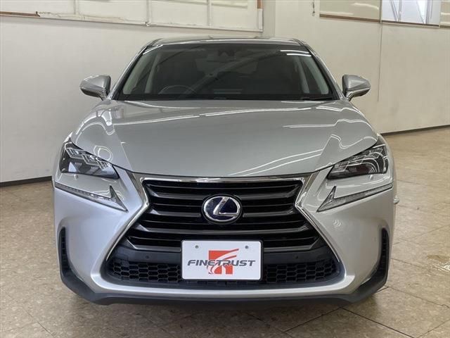 Lexus NX 2015-12 22591-1