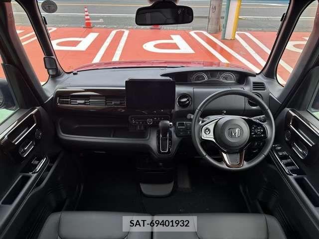 Honda N BOX CUSTOM 2022-06 307293-4
