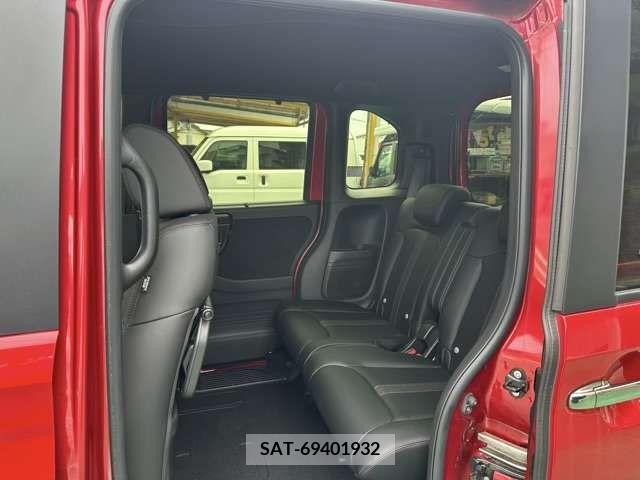 Honda N BOX CUSTOM 2022-06 307293-3