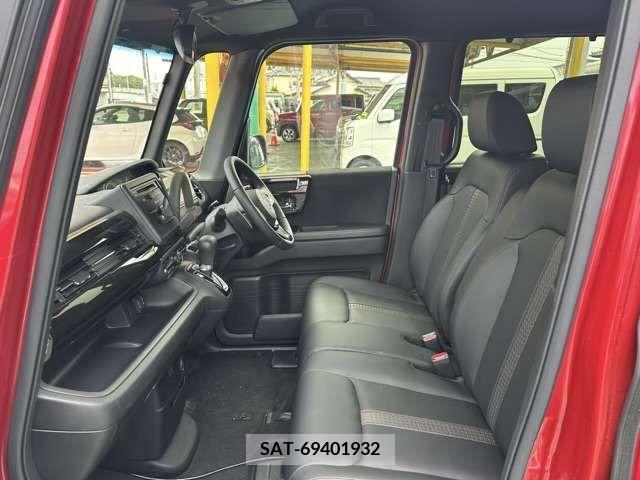 Honda N BOX CUSTOM 2022-06 307293-2