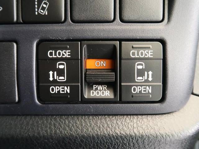 Toyota VOXY 2017-03 15523-6
