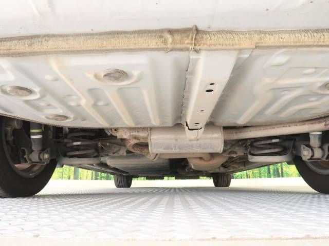 Toyota VOXY 2017-03 15523-19