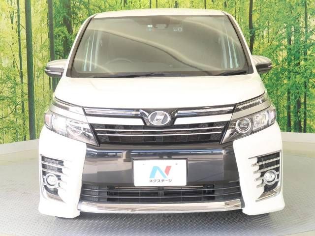 Toyota VOXY 2017-03 15523-15
