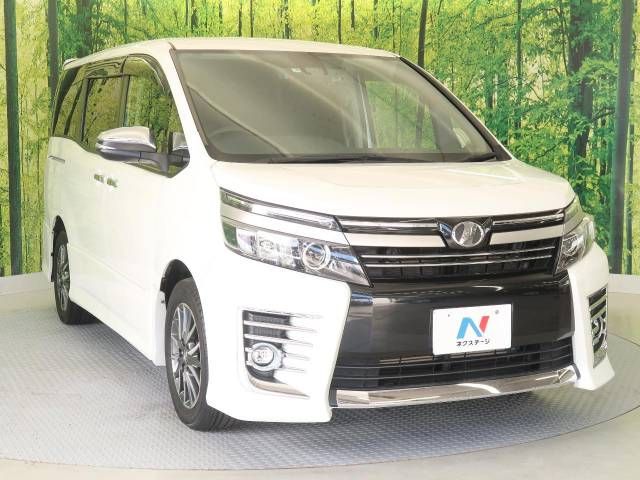 Toyota VOXY 2017-03 15523-17