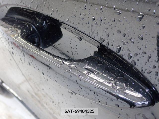 Lexus UX 2022-04 388203-9